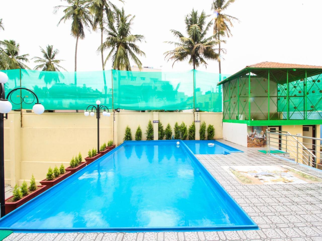 Rio Meridian Hotel Mysore Exteriör bild