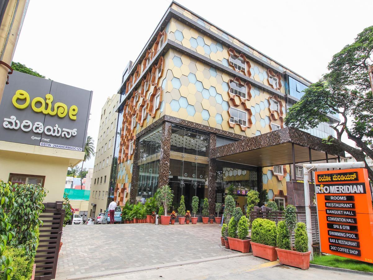 Rio Meridian Hotel Mysore Exteriör bild